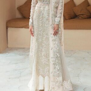 Elegant Embroidered Cream Outfit - SORAYA